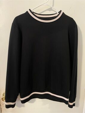 H&M Black Crewneck Sweatshirt